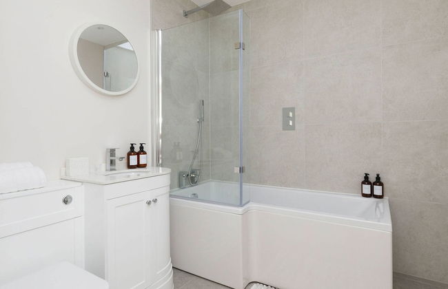 Beautiful 4-bed Close to South Downs Goodwood - Foto 33