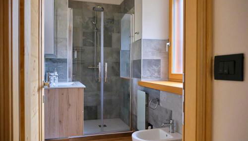 Bilocale vista lago - Foto 4, Shower