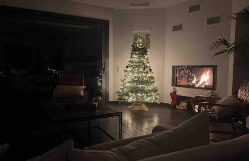 Idyllic 6 bed villa stunning sea view salt pool - Foto 72