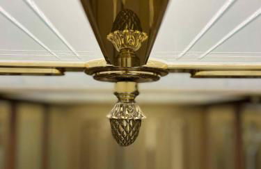 CLS Moderne City-Wohnung Hamburg Tiefgarage, Klimaanlage, Free-TV, 65 Zoll Smart-TV, E-Laden, Balkon, Parken, Nespresso Maschine inklusive Kapseln, Blick über Hamburg, Cafe im Haus, Bus gegenüber, Flex Check In - Foto 14