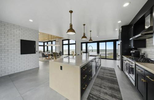 Bandon Coast - Beach Access, Ocean views & Hot Tub - Photo 34