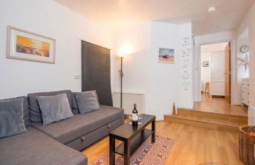 Picture Cottage - Photo 3