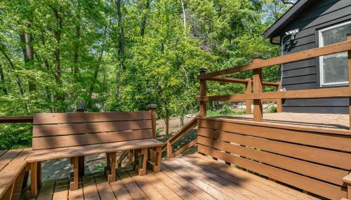 Black Cabin Getaway in Woods I Valpo - Foto 5