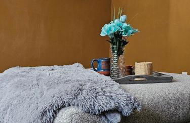 Friends & Family Suburban Retreat - Foto 27