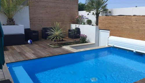 Villa Exceptionnelle Piscine et Jardin privé Séjour Haut de gamme proche La Rochelle - Foto 1