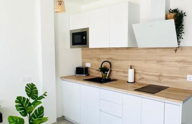 Emerald Suite Plaza - Photo 29