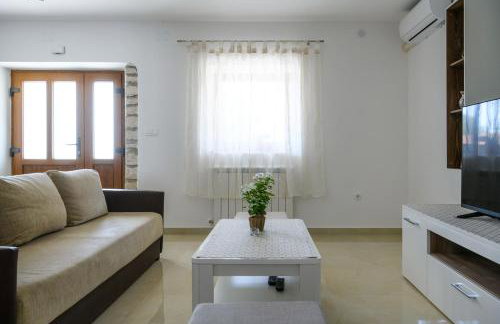 House Angela with private pool, private parking, wi-fi and fully fenced garden - WiiBuk - Foto 41