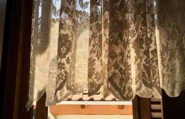 Venetia's Stone House - Photo 26