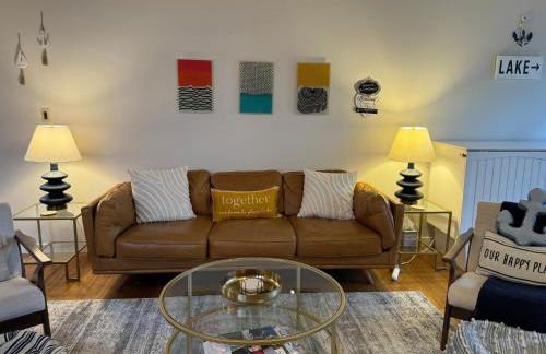 Newly Remodeled Mid-Century Modern Lake Condo - Foto 1