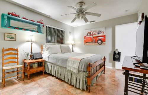 Walk to ATandT - Dallas Stadium! Family Gem with Patio - Photo 14