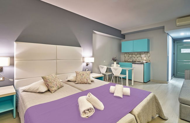 Sunrise Village Hotel - Photo 15