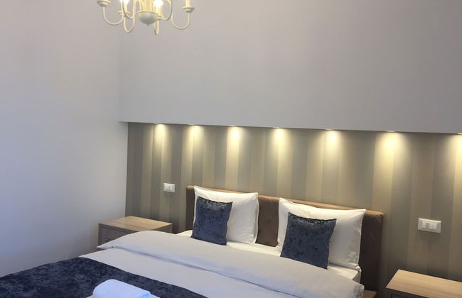 The Arc Residence - Photo 5