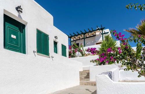 Pahivouni Studios & Suites - Photo 21