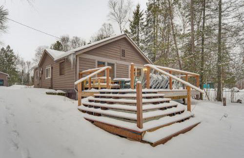 Waterfront Duluth Cabin with Deck and River View! - Foto 27