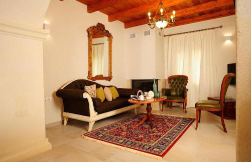 Hawk Villa, Timeless Village Escape with Pool, By ThinkVilla - Photo 16