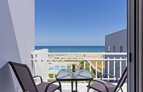 Azure Seaside Apts - Photo 3