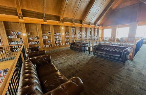 Extravagant 3 Level Penthouse at The Grand Castle - Foto 44