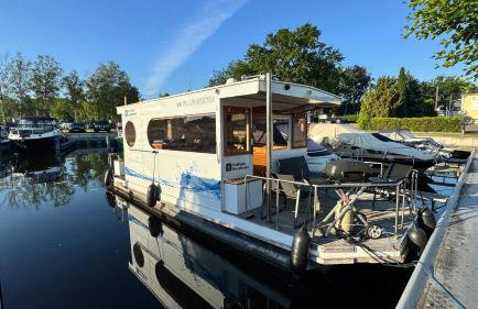Hausboot in Berlin, festliegend im Yachthafen Schmöckwitz, mit Heizung - Foto 1