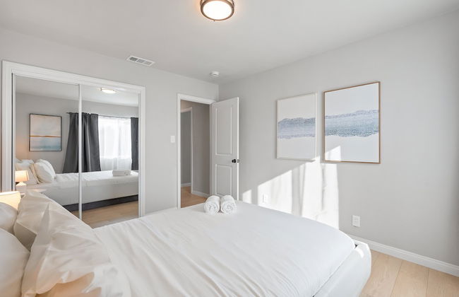 Luxury Modern Retreat w Spacious Yard Premium Comfort - Foto 33