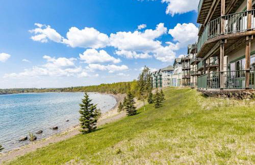 Majestic Lake Views Studio 2-Queen Beds and Heated Pools - Foto 28