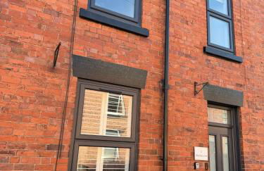 Charming 4-Bed in Llangollen - Photo 11