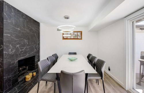 4BR Escape - Mtn Views Private BBQ - Foto 3