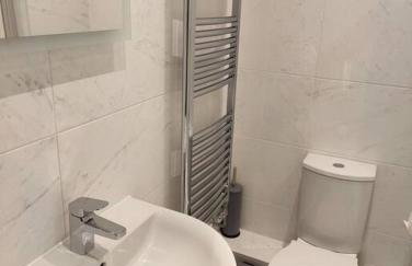 2 bedroom en-suite apartment in Basildon, Essex (Enjoy the simple things in life) - Foto 42