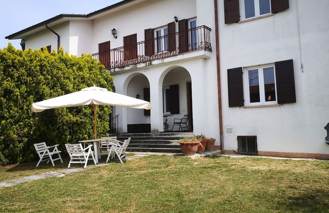 Snug Holiday Home near Lazise & Lake Garda with Olive Garden - Foto 1