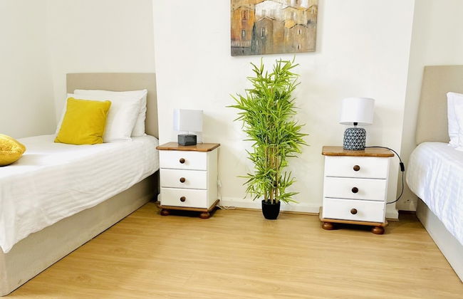 Beautiful 3-bed Apartment With Driveway Parking - Foto 6