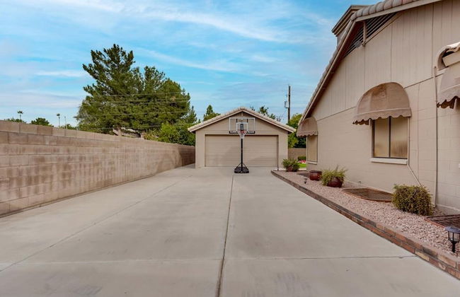 Amenities Galore! Outdoor Living & Lots of Games - Foto 39