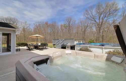 Luxe Lrg Pocono House for 18 Hot Tub/Gameroom/Pool - Foto 76