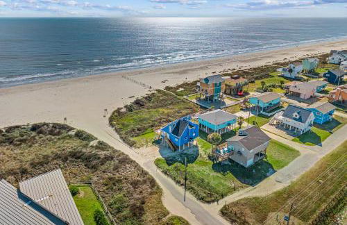 Oceanfront Bliss and Resort-Style Fun! Galveston Gem - Foto 36