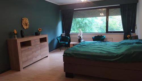 Park Villa Ferienwohnung mit Pool und 3 Schlafzimmer - Foto 2