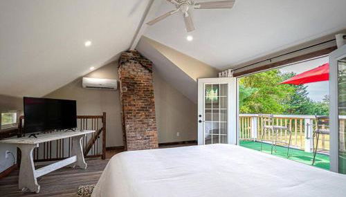 1786 Farm Cottage Honeymoon Suite Renovated 2022 - Foto 2