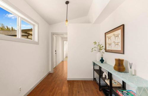 Cozy & Spacious 3BR2BA Home Near I-5 - Foto 20