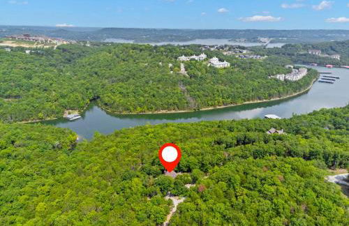 Secluded-Pvt Hot Tub-Free Daily Tickets-Walk to Table Rock Lake - Foto 42