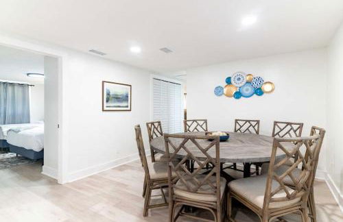 Renovated 3B 2BA, oasis yard Hot tub - Foto 18