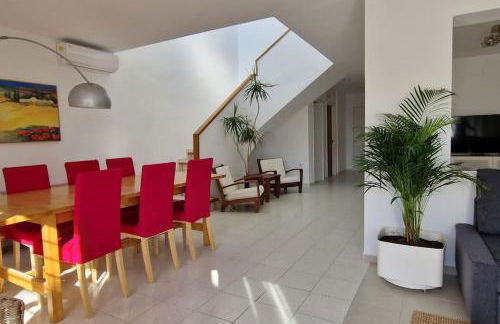 Seafront House,Sea Views,Pool and BBQ, Airport 10 mns - Photo 69