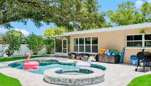 Heated pool & jetted spa -- mins to beach - Photo 3