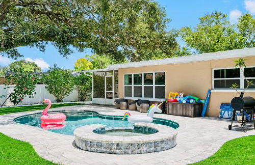 Heated pool & jetted spa -- mins to beach - Photo 3