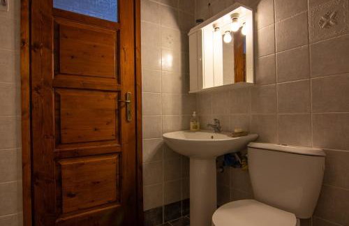 Overlooking Cheromilos - Foto 18