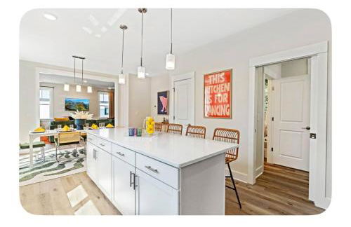 Brand New 3 Bed 3 Bath Modern Home in Downtown - Foto 26