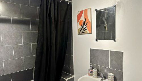 Sianavi Apartments - Caspian Way, Purfleet - Foto 2, Shower