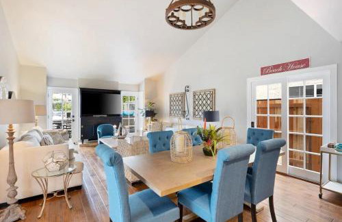 Elegant Beach Living, Just Blocks to the Sand - Foto 7