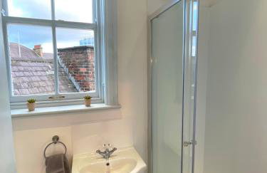 Elegant apartment in city center by HNFC Stays - Foto 15