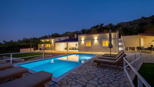 Tolo Villa Natura with Pool for 8 - private, luxury accommodation - Foto 5, sunbed