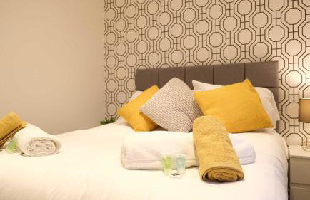 Lovely 2 Bed Apartment w Garden near Northampton - Photo 43