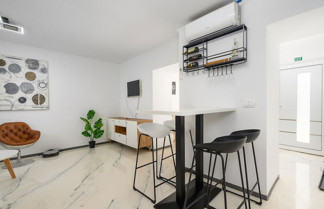 Villa in Porec With Private Pool and Beach - Foto 10