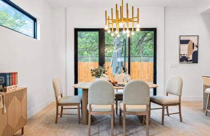 Stylish Home with Firepit Balcony Steps from Austin’s Best Near Rainey St Lady Bird Lake Downtown The Ashlee by AvantStay - Foto 14