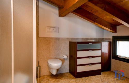 Paradise Lake View in a 5 pools exclusive residence DesenzanoLoft Official Partner Homes & Villas by Marriott Bonvoy - Foto 30